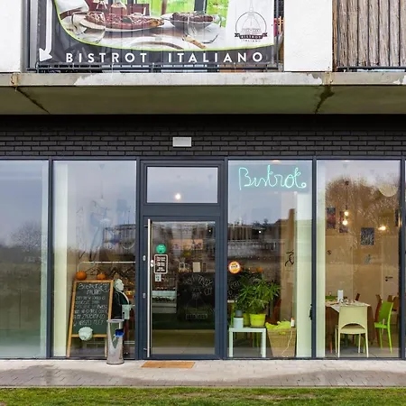 Studia Przy Lotnisku Od Wroclawapartament-pl 弗罗茨瓦夫